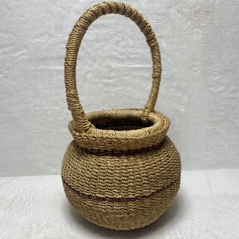 VTG Tightly Woven Basket‎ Handles Decorative Boho Farmhouse Home Decor